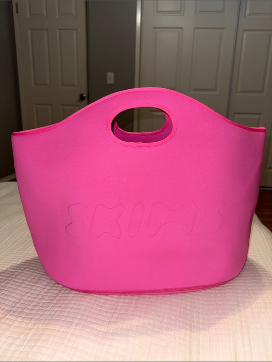 SKIMS Handbags - SKIMS Beach Tote